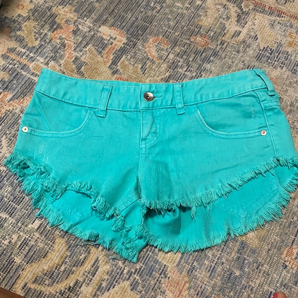 Billabong “laneway” shorts size 26